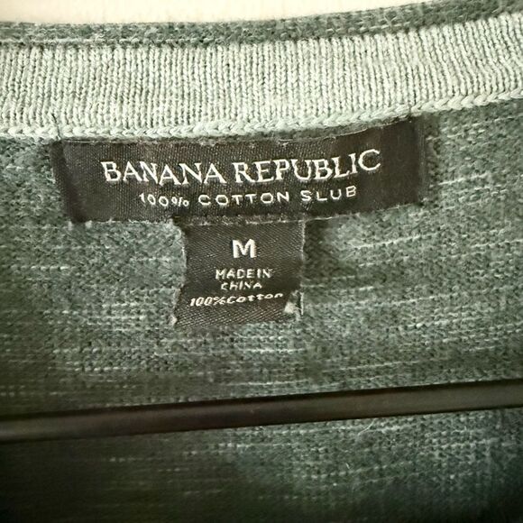 Banana Republic 100% Cotton Slub Long Sleeve Knit in Heathered Green - Size M - Picture 4 of 5